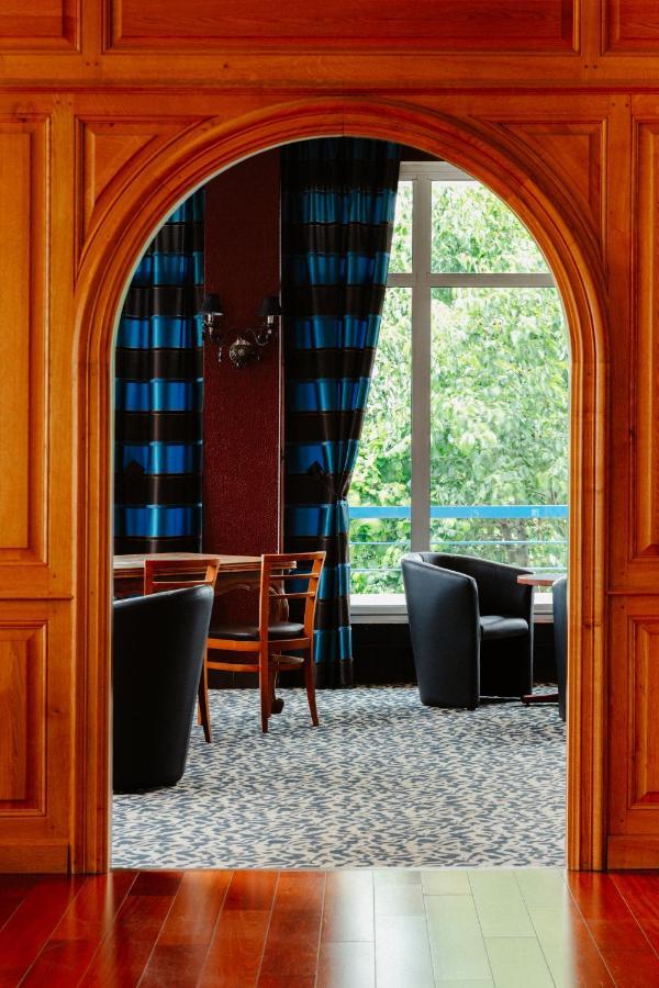 Mercure Nevers Pont De Loire Exterior photo